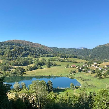 La-Haut Cabanes Perchees La Thuile Buitenkant foto